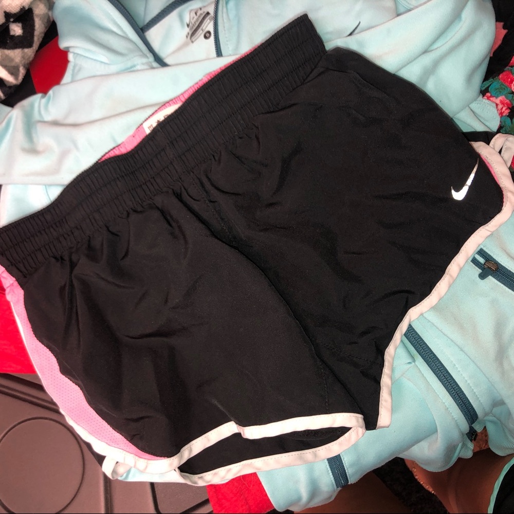 black and pink nike shorts